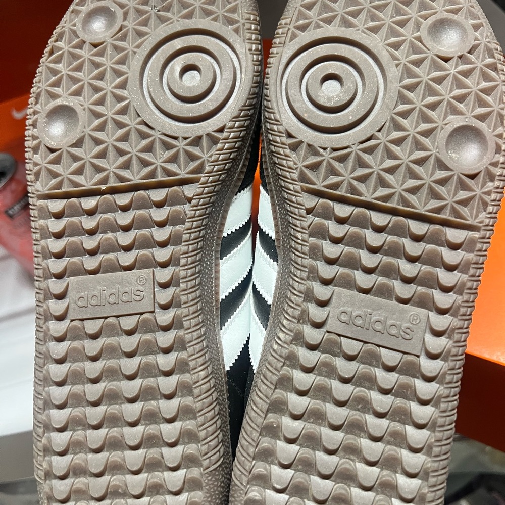 Adidas Samba Black and White Sneakers - Picture 8 of 8